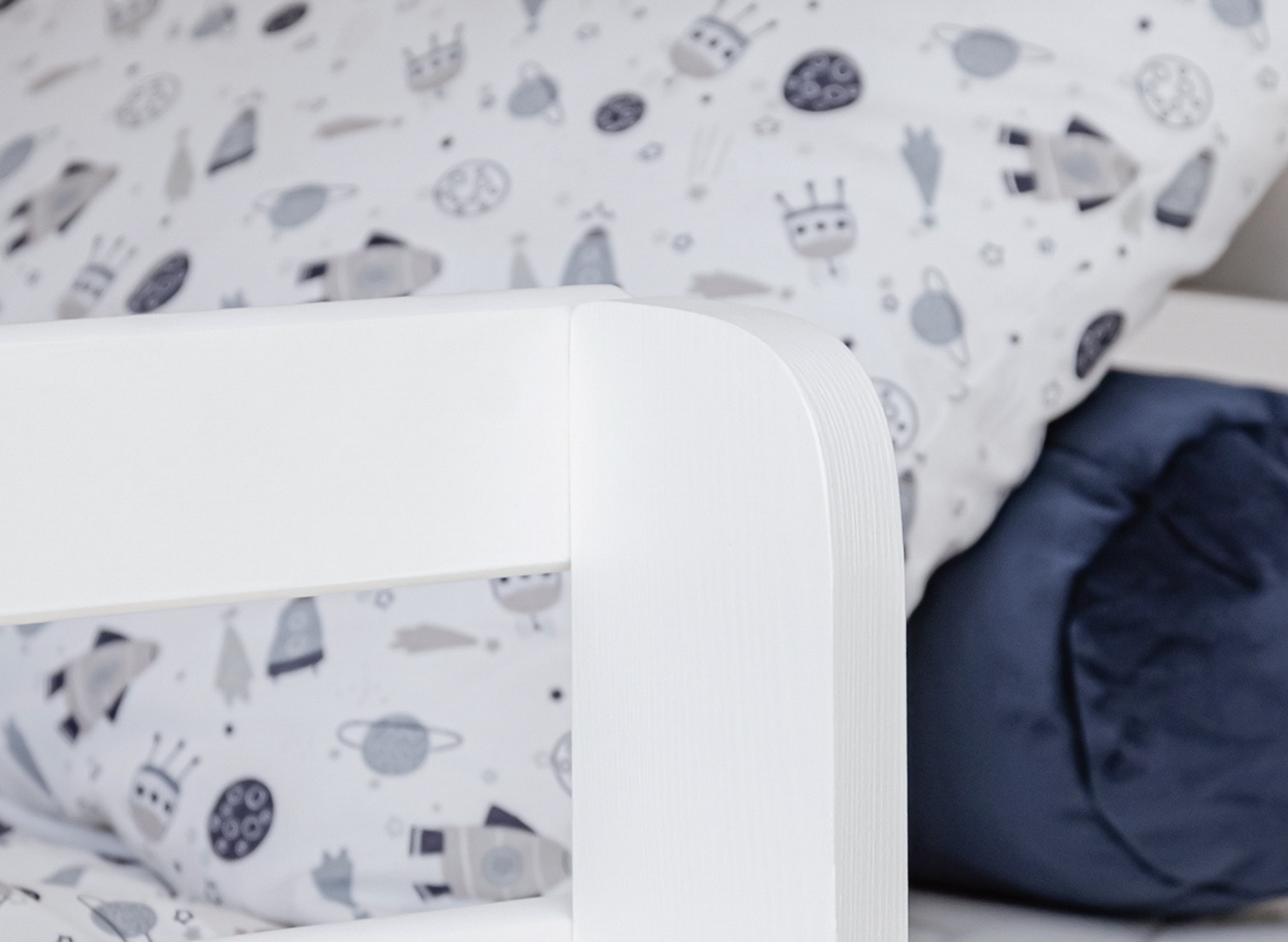 aranzacja-pokoju-dzieciecego-lozko-pietrowe-ted-bialy-lano-meble-_10_-_Kopiowanie_